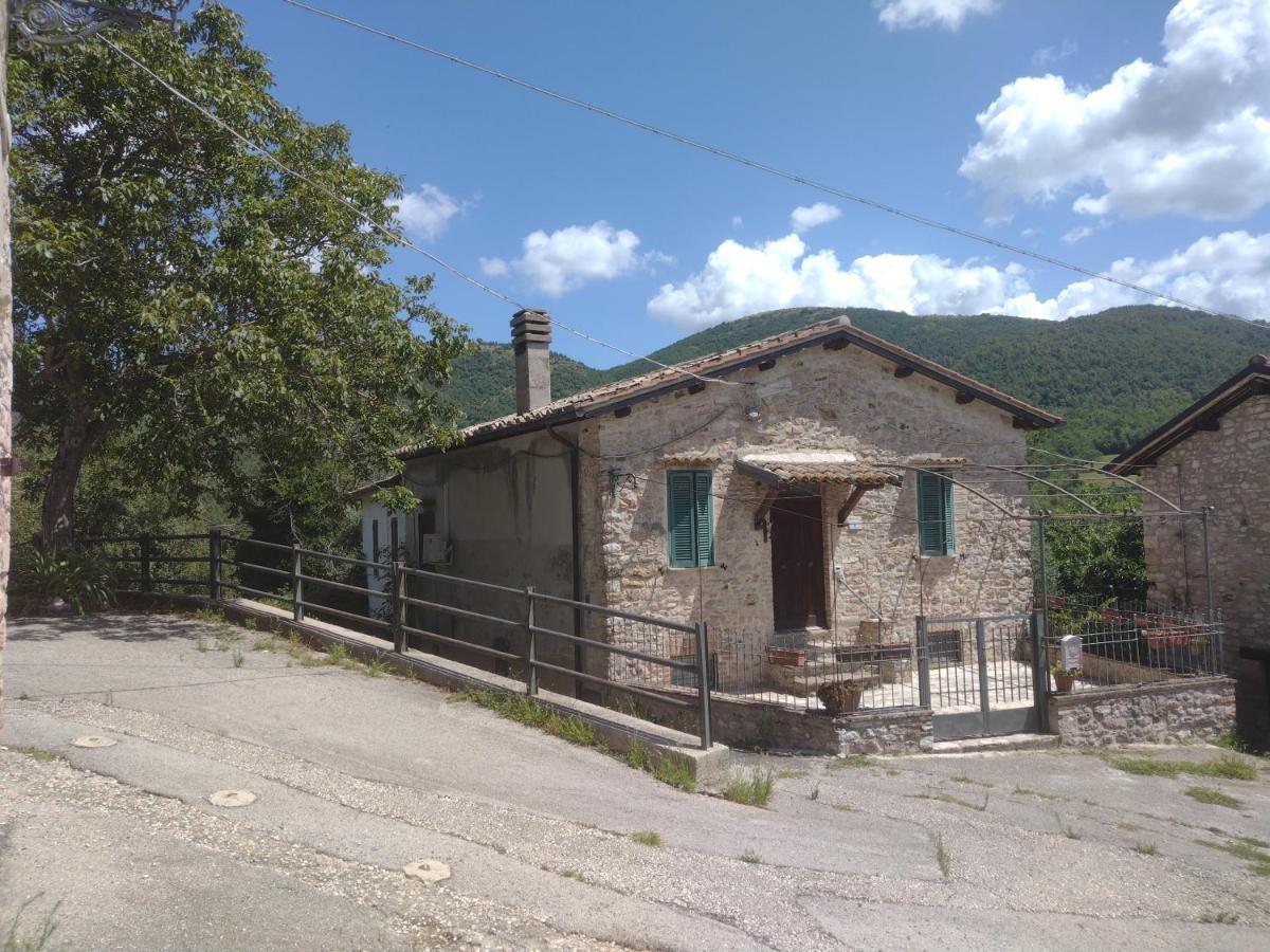Casa Vacanze Borgo Medievale Villa Porzano Dış mekan fotoğraf